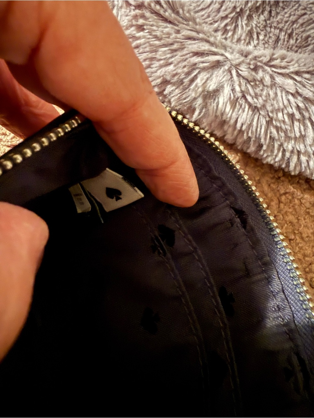 Kate Spade New York Spade Link Saffiano PVC Mini L-Zip Wristlet Blue Geometric - Picture 4 of 9